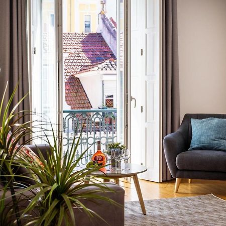 Amazing 1Bdr Apartment In Chiado By Lovelystay Lisbona Esterno foto